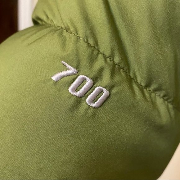 The North Face Women’s 1996 Retro Nuptse 700 down green down puffer Jacket - Picture 14 of 14